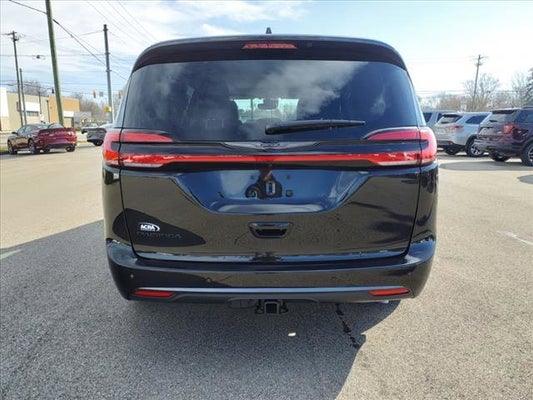 2024 Chrysler Pacifica Touring L in Greensburg, IN - Acra Automotive Group