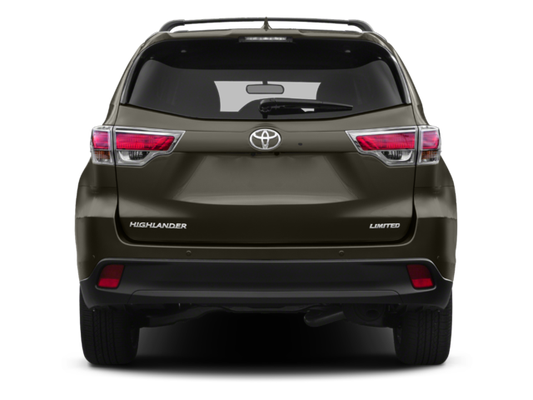 2015 Toyota Highlander XLE in Greensburg, IN - Acra Automotive Group
