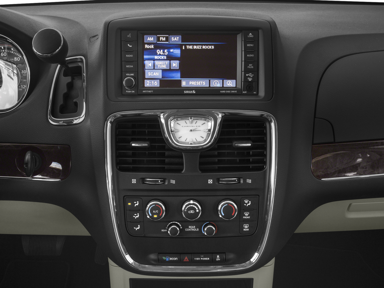 2016 Chrysler Town & Country Touring