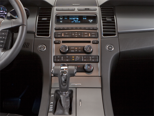 2011 Ford Taurus SE