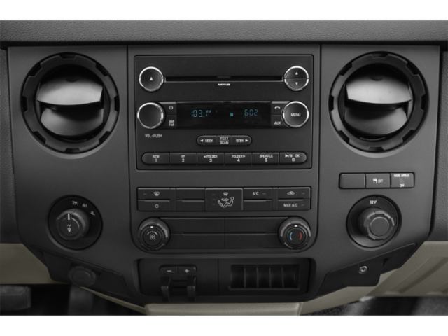 2013 Ford Super Duty F-350 DRW REG CAB 2WD UTILITY BED