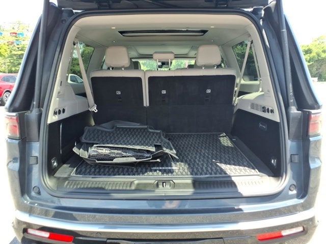2024 Jeep Wagoneer L Series III