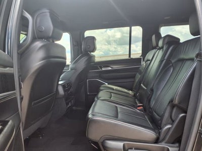 2023 Jeep Wagoneer Series II