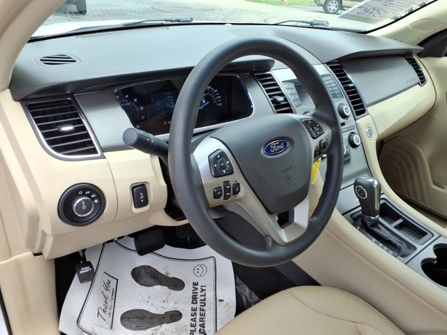 2017 Ford Taurus SE