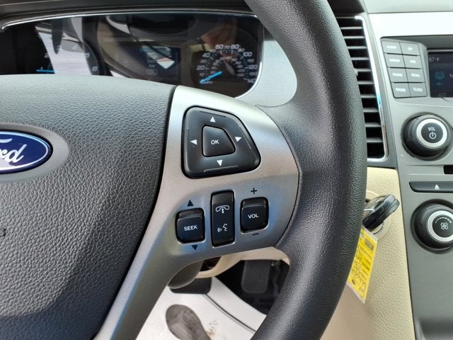 2017 Ford Taurus SE
