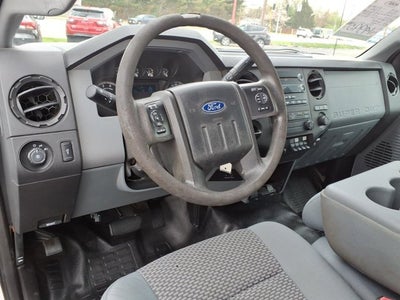2013 Ford Super Duty F-350 DRW REG CAB 2WD UTILITY BED