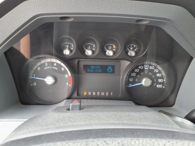 2013 Ford Super Duty F-350 DRW REG CAB 2WD UTILITY BED