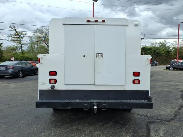 2013 Ford Super Duty F-350 DRW REG CAB 2WD UTILITY BED