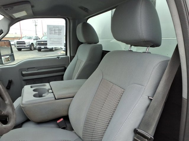 2013 Ford Super Duty F-350 DRW REG CAB 2WD UTILITY BED