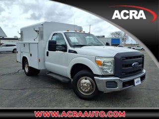 2013 Ford Super Duty F-350 DRW REG CAB 2WD UTILITY BED