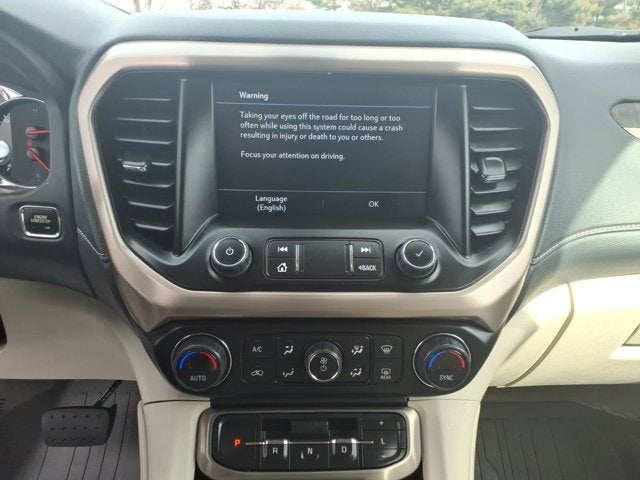 2023 GMC Acadia Denali