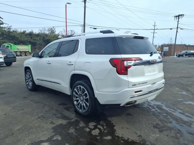 2023 GMC Acadia Denali