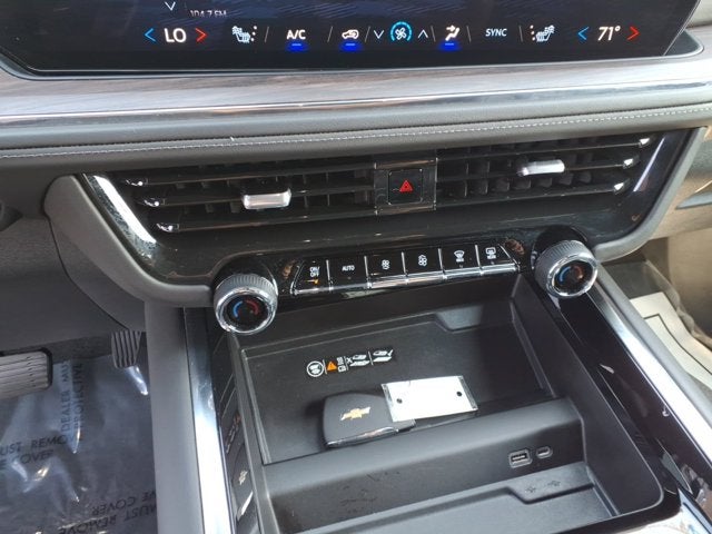2025 Chevrolet Suburban LT