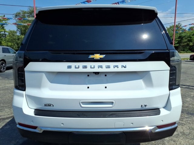 2025 Chevrolet Suburban LT