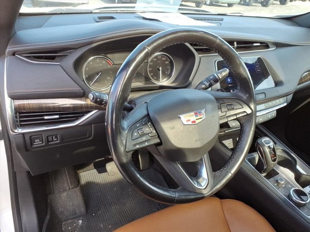 2019 Cadillac XT4 FWD Premium Luxury