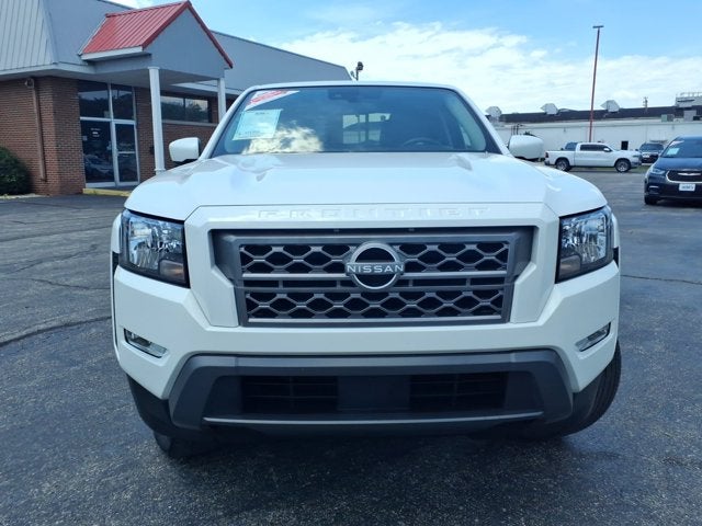 2024 Nissan Frontier SV