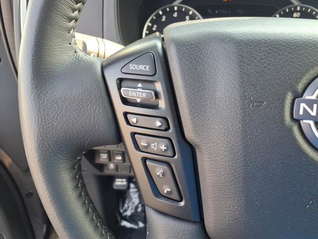 2024 Nissan Frontier SL