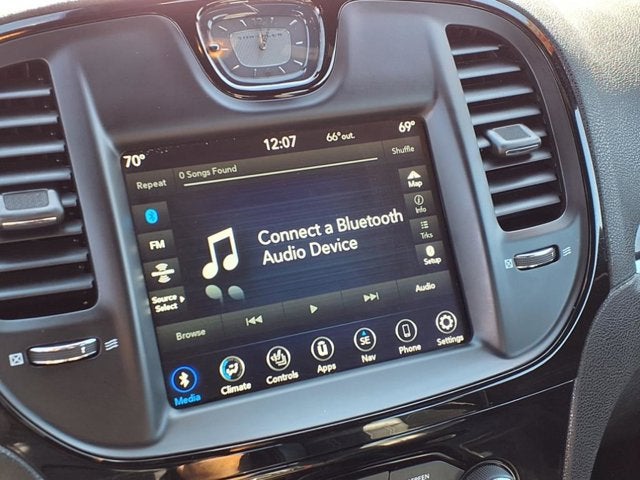 2022 Chrysler 300 300S