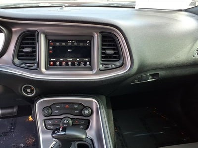 2022 Dodge Challenger SXT