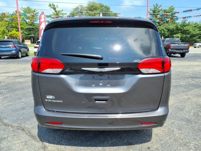 2023 Chrysler Voyager LX