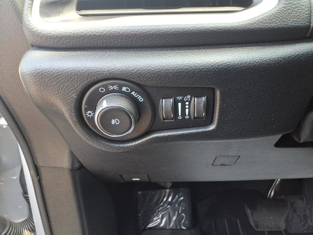 2023 Chrysler Pacifica Touring