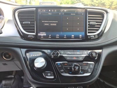 2023 Chrysler Pacifica Touring