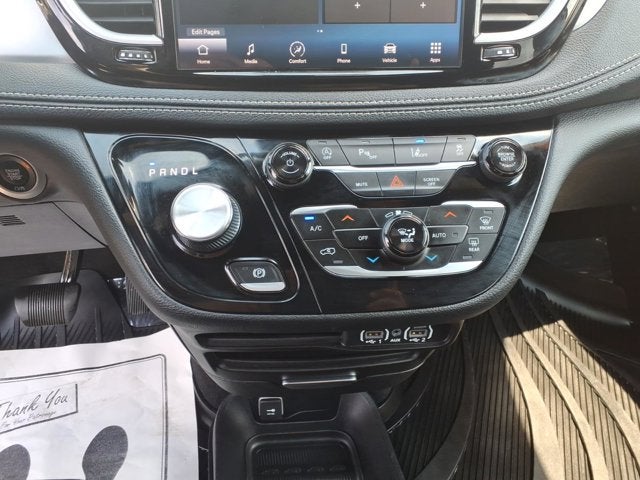 2023 Chrysler Pacifica Touring