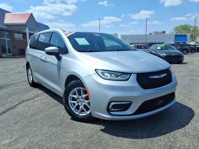 2023 Chrysler Pacifica Touring