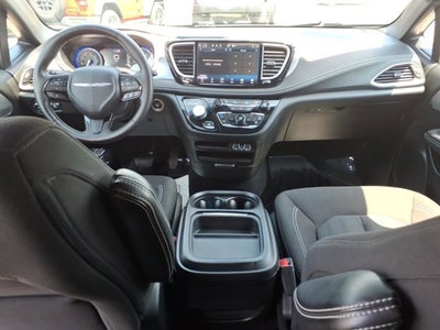 2023 Chrysler Pacifica Touring