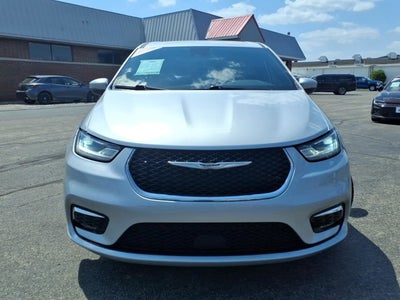 2023 Chrysler Pacifica Touring