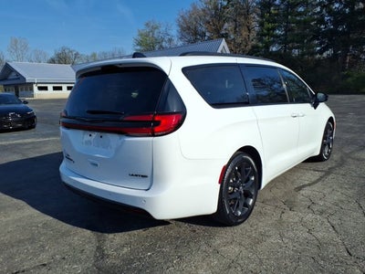 2025 Chrysler Pacifica Limited