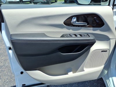 2024 Chrysler Pacifica Limited