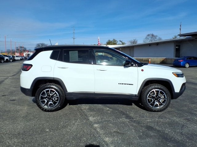 2024 Jeep Compass Trailhawk