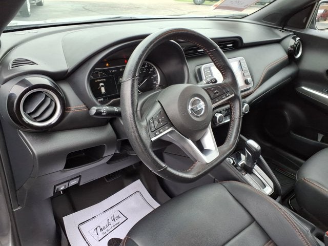2020 Nissan Kicks SR