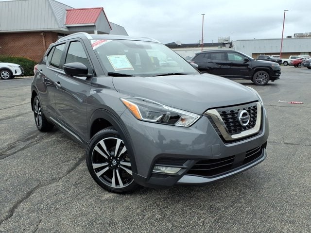 2020 Nissan Kicks SR
