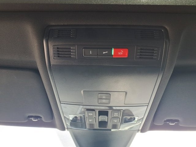 2022 Volkswagen Tiguan SEL R-Line