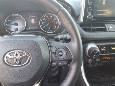 2020 Toyota RAV4 Hybrid XLE