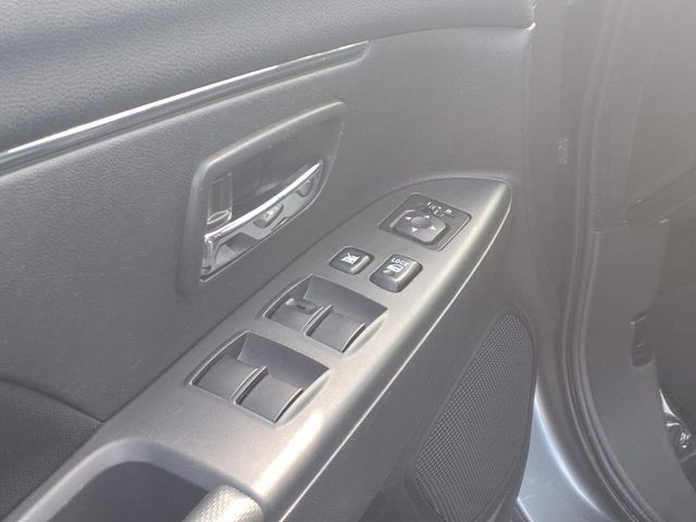 2024 Mitsubishi Outlander Sport ES