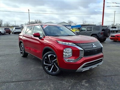 2024 Mitsubishi Outlander SE