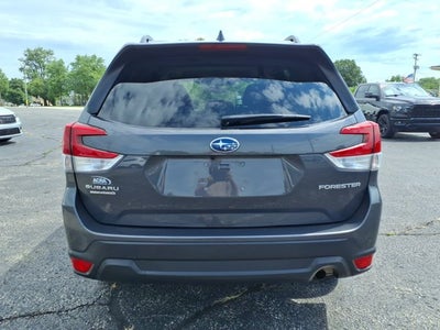 2022 Subaru Forester Premium