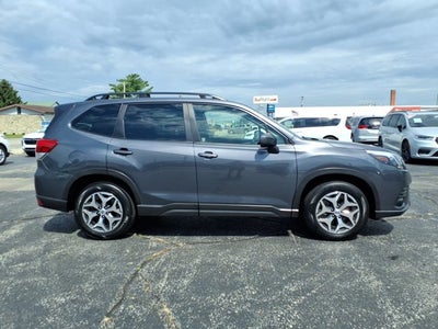2022 Subaru Forester Premium