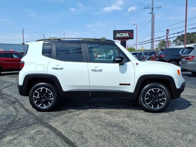 2023 Jeep Renegade Trailhawk