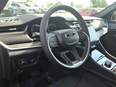 2027 Jeep Grand Cherokee Laredo X