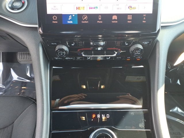 2027 Jeep Grand Cherokee Laredo X