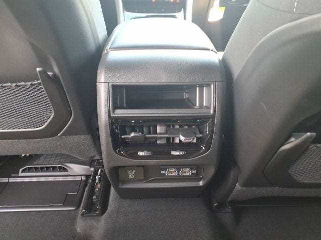 2027 Jeep Grand Cherokee Laredo X