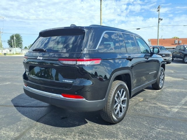 2027 Jeep Grand Cherokee Laredo X