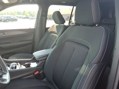 2027 Jeep Grand Cherokee Laredo X