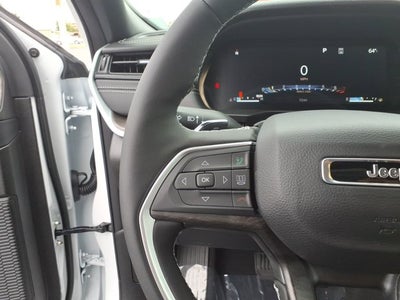 2027 Jeep Grand Cherokee Laredo Altitude