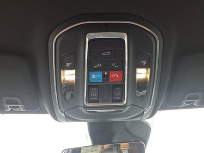 2027 Jeep Grand Cherokee Laredo Altitude