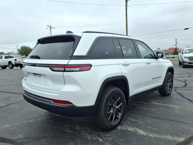 2027 Jeep Grand Cherokee Laredo Altitude
